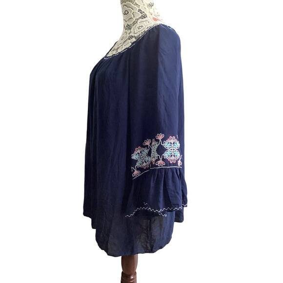 Max Studio tunic blouse  navy scoop neck, bell sleeves floral embroidery sz 3X - Picture 2 of 8